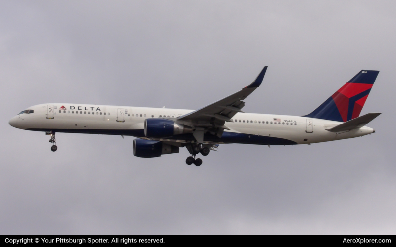 Photo of N544US - Delta Airlines Boeing 757-200 at PIT on AeroXplorer Aviation Database