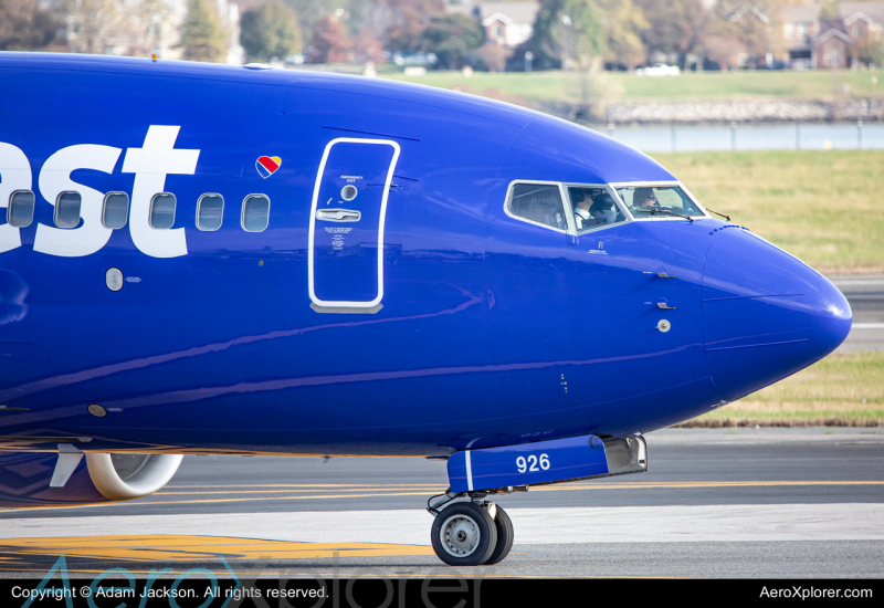 Photo of N926WN - Southwest Airlines Boeing 737-700 at DCA on AeroXplorer Aviation Database
