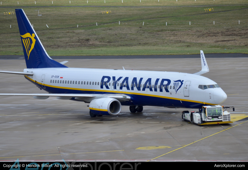 Photo of SP-RSW - RyanAir Boeing 737-800 at CGN on AeroXplorer Aviation Database
