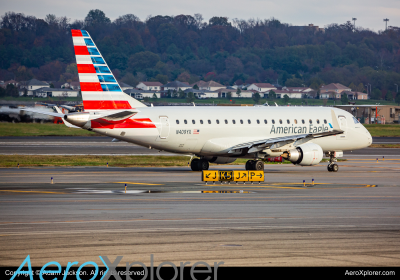 Photo of N409YX - American Eagle Embraer E175 at DCA on AeroXplorer Aviation Database