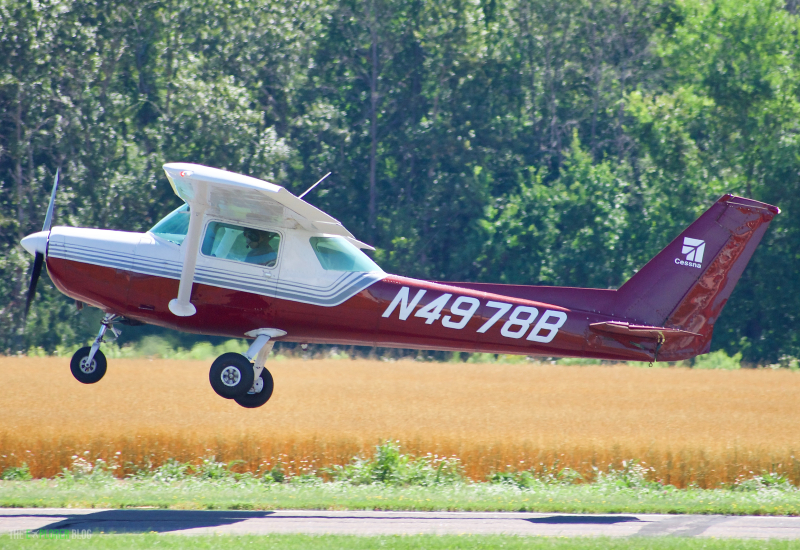 Photo of N4978B - PRIVATE Cessna 152 at SUE on AeroXplorer Aviation Database