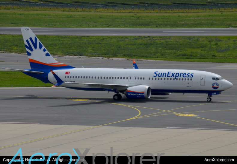 Photo of TC-SOM - SunExpress Boeing 737 MAX 8 at VIE on AeroXplorer Aviation Database
