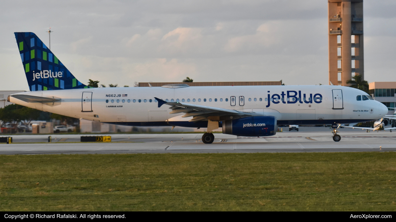Photo of N662JB - JetBlue Airways Airbus A320 at FLL on AeroXplorer Aviation Database