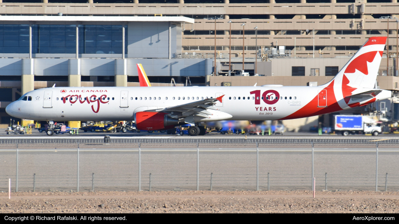 Photo of C-GHPD - Air Canada Rouge Airbus A321-200 at PHX on AeroXplorer Aviation Database