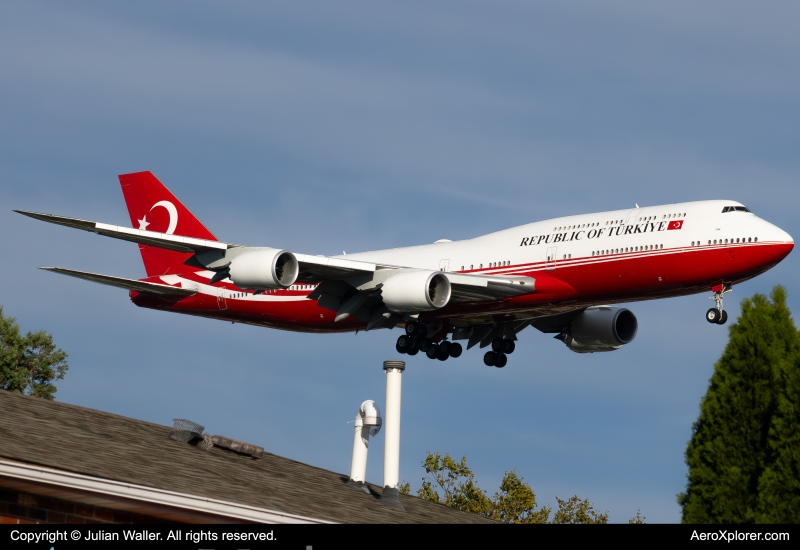 Photo of TC-TRK - Turkish Government Boeing 747-8i at JFK on AeroXplorer Aviation Database