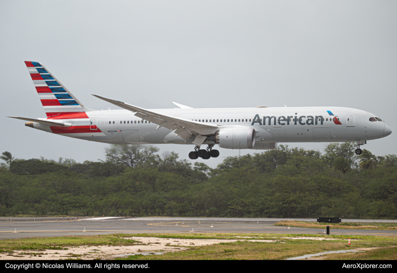 Photo of N830AN - American Airlines Boeing 787-9 at HNL on AeroXplorer Aviation Database