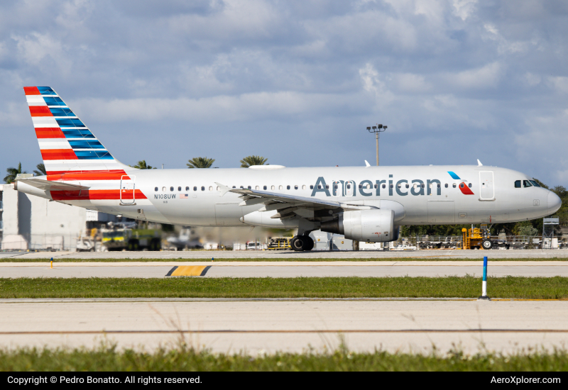 Photo of N108UW - American Airlines Airbus A320 at FLL on AeroXplorer Aviation Database