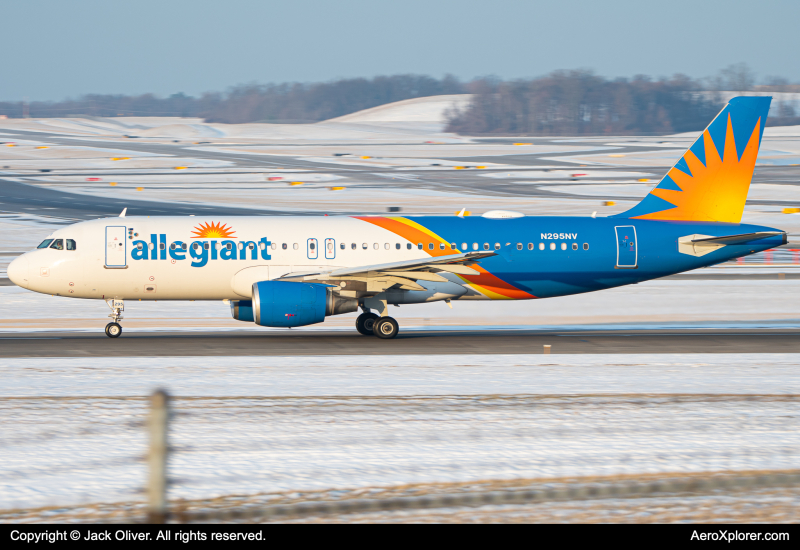 Photo of N295NV - Allegiant Air Airbus A320 at CVG on AeroXplorer Aviation Database