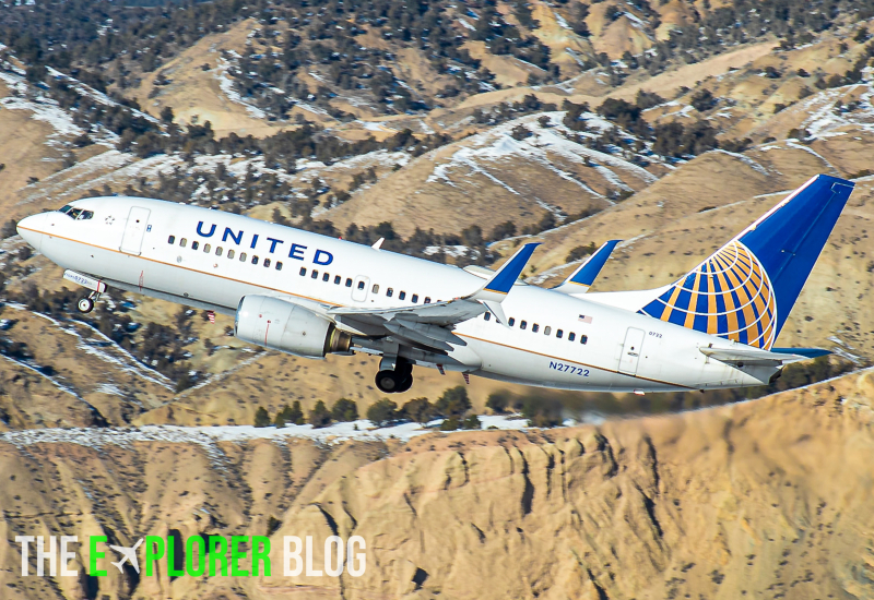 Photo of N27722 - United Airlines Boeing 737-700 at EGE on AeroXplorer Aviation Database