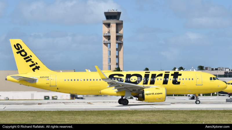 Photo of N950NK - Spirit Airlines Airbus A320NEO at FLL on AeroXplorer Aviation Database