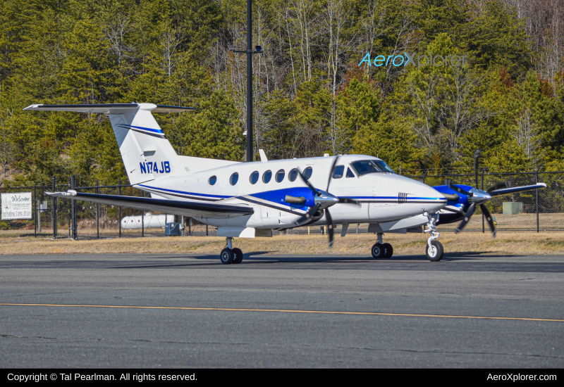 Photo of N174JB - PRIVATE Beechcraft King Air 200 at RMN on AeroXplorer Aviation Database