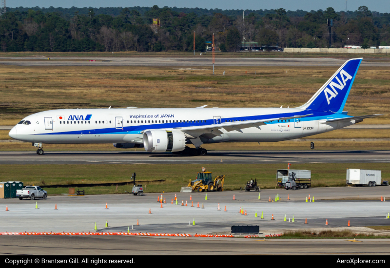 Photo of JA933A - All Nippon Airways Boeing 787-9 at IAH on AeroXplorer Aviation Database