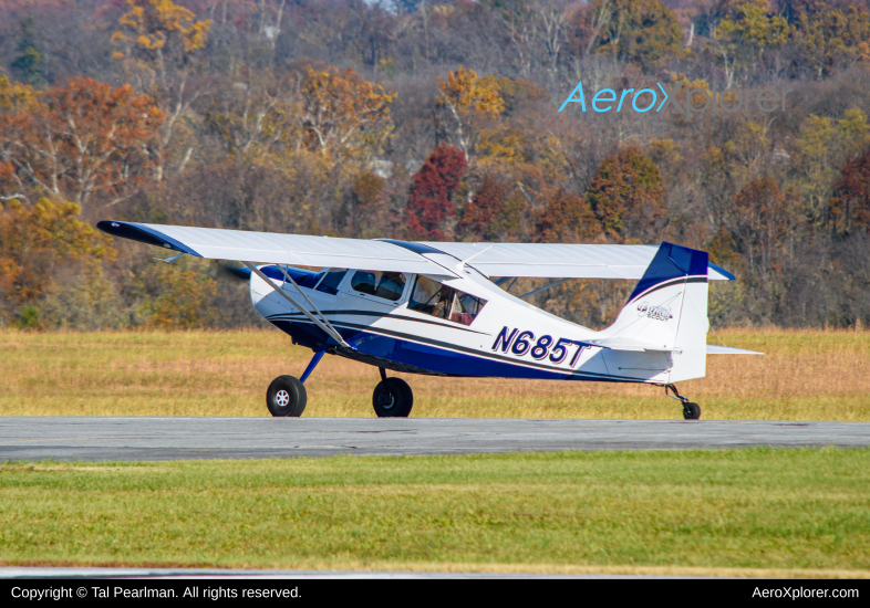 Photo of N685T - PRIVATE American Champion 8GCBC at FDK on AeroXplorer Aviation Database