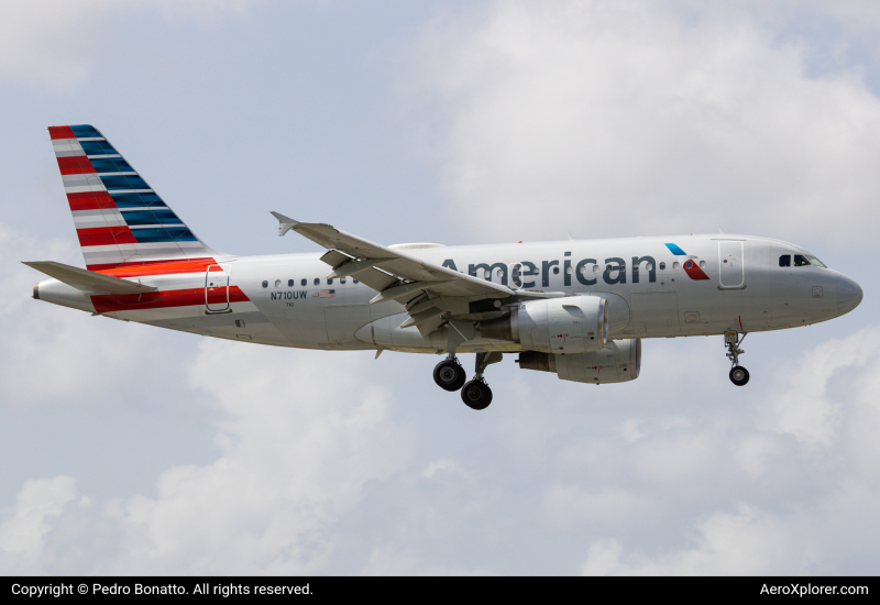 Photo of N710UW - American Airlines Airbus A319 at MIA on AeroXplorer Aviation Database