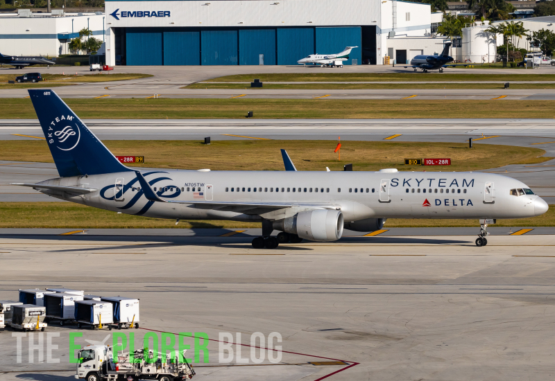 Photo of N705TW - Delta Airlines Boeing 757-200 at FLL on AeroXplorer Aviation Database