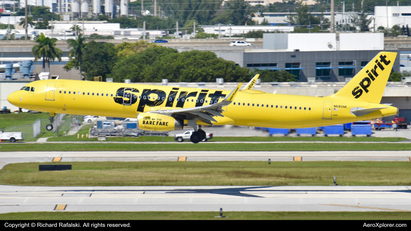 Photo of N685NK - Spirit Airlines Airbus A321-200 at FLL on AeroXplorer Aviation Database