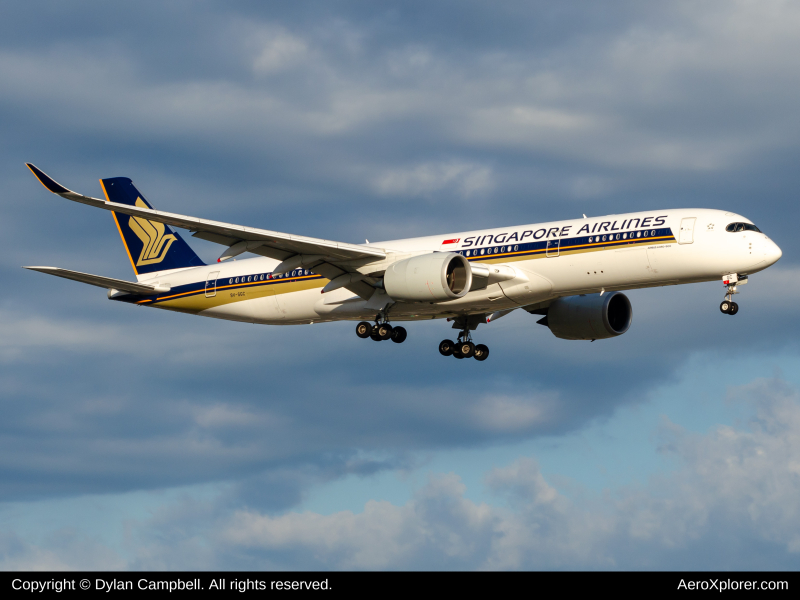 Photo of 9V-SGC - Singapore Airlines Airbus A350-900 at EWR on AeroXplorer Aviation Database