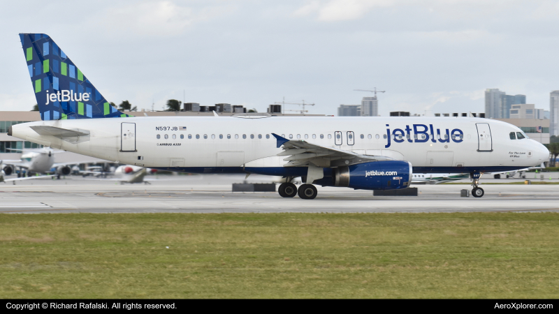 Photo of N597JB - JetBlue Airways Airbus A320 at FLL on AeroXplorer Aviation Database