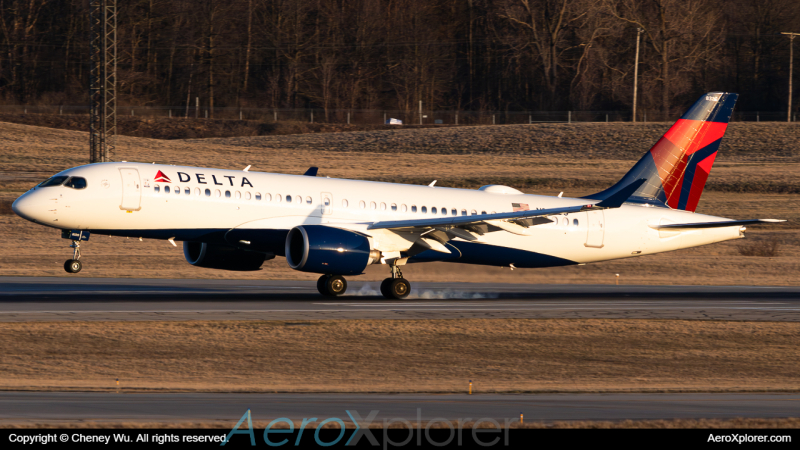 Photo of N320DU - Delta Airlines Airbus A220-300 at DTW on AeroXplorer Aviation Database