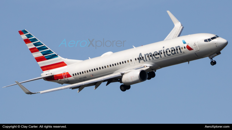 Photo of N803NN - American Airlines Boeing 737-800 at DCA on AeroXplorer Aviation Database