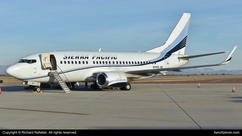Photo of N709S - Sierra Pacific Airlines Boeing 737-500 at AZA on AeroXplorer Aviation Database