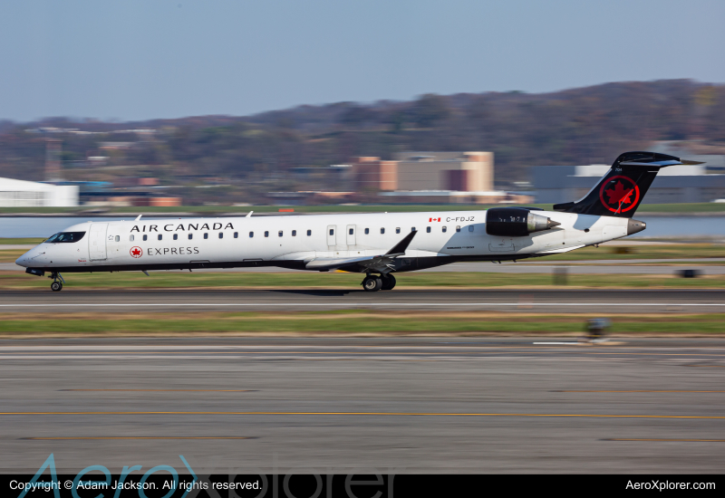 Photo of C-FDJZ - Air Canada Mitsubishi CRJ-900 at DCA on AeroXplorer Aviation Database
