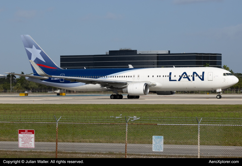Photo of CC-BDC - LATAM Boeing 767-300ER at MIA on AeroXplorer Aviation Database