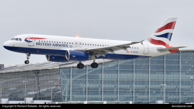 Photo of G-EUYD - British Airways Airbus A320 at LHR on AeroXplorer Aviation Database