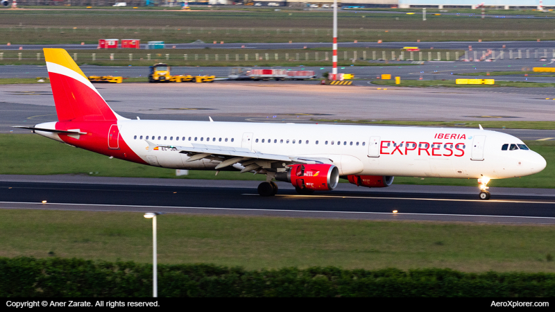 Photo of EC-JDR - Iberia Express Airbus A321-200 at AMS on AeroXplorer Aviation Database