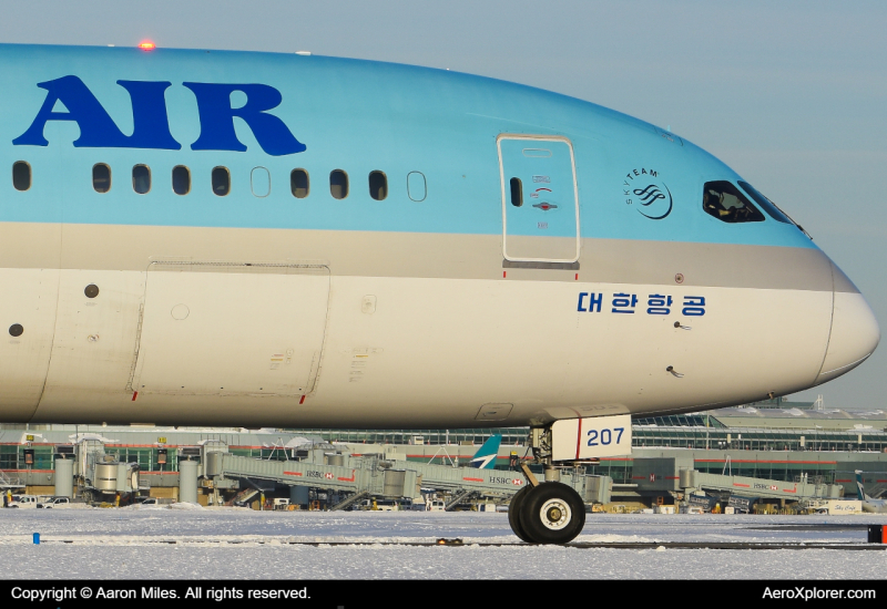 Photo of HL7207 - Korean Air Boeing 787-9 at YYZ on AeroXplorer Aviation Database