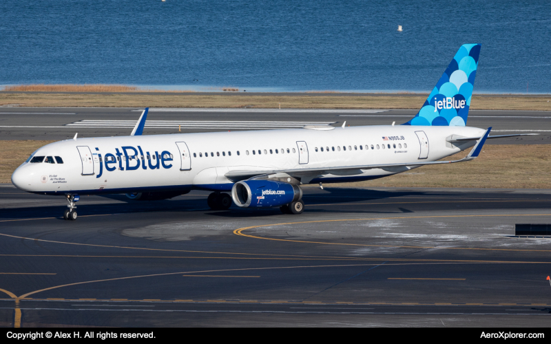 Photo of N955JB - JetBlue Airways Airbus A321-200 at BOS on AeroXplorer Aviation Database