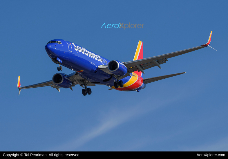 Photo of N8697C - Southwest Airlines Boeing 737-800 at PIT on AeroXplorer Aviation Database