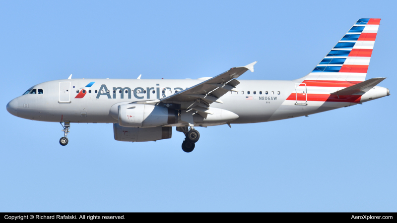 Photo of N806AW - American Airlines Airbus A319 at PHX on AeroXplorer Aviation Database