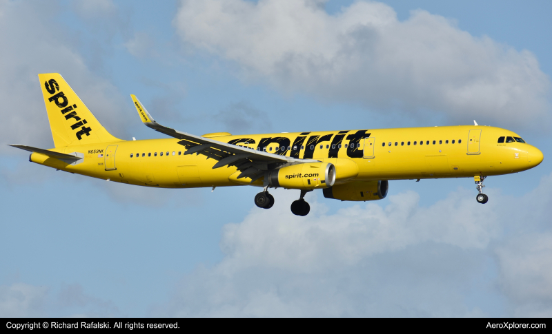 Photo of N659NK - Spirit Airlines Airbus A321-200 at MCO on AeroXplorer Aviation Database