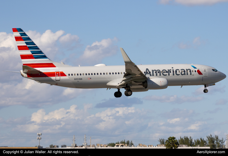 Photo of N991NN - American Airlines Boeing 737-800 at MIA on AeroXplorer Aviation Database