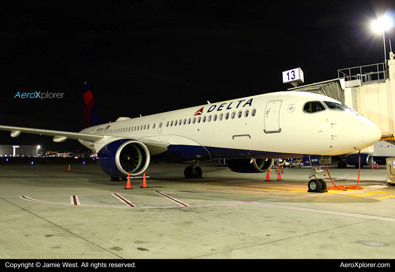 Photo of N320DU - Delta Airlines Airbus A220-300 at SJC on AeroXplorer Aviation Database