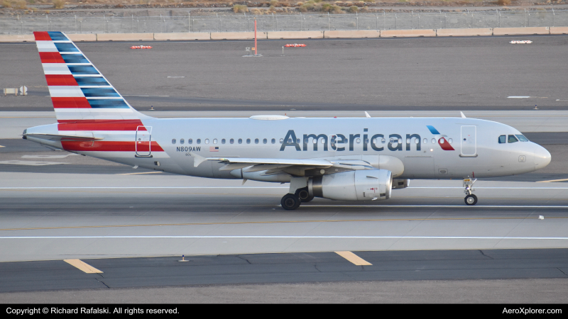 Photo of N809AW - American Airlines Airbus A319 at PHX on AeroXplorer Aviation Database