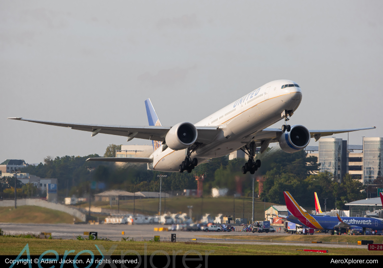 Photo of N2737U - United Airlines Boeing 777-300ER at BWI on AeroXplorer Aviation Database