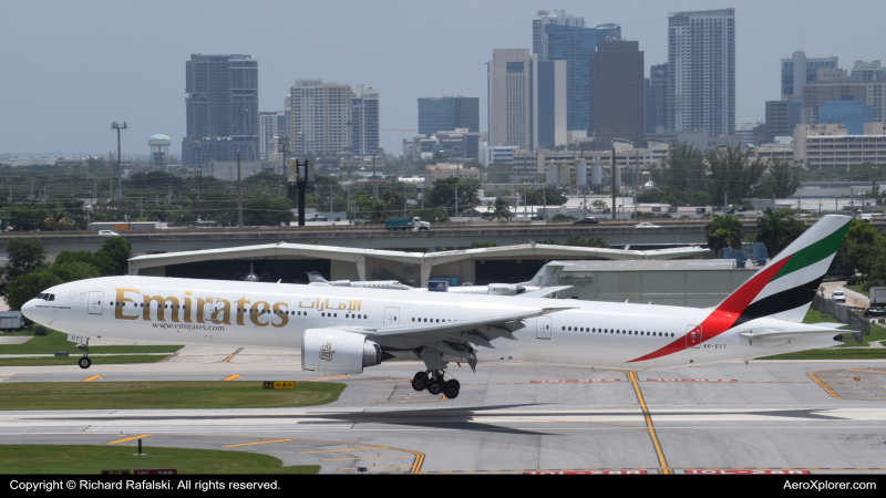 Photo of A6-ECT - Emirates Boeing 777-300ER at FLL on AeroXplorer Aviation Database