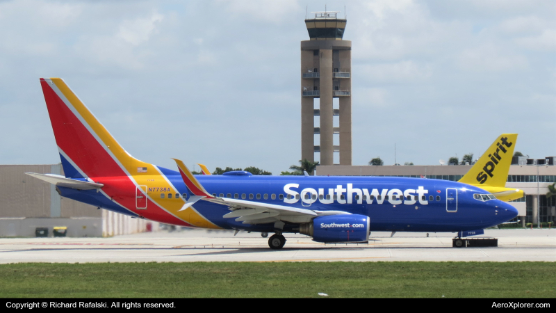 Photo of N7738A - Southwest Airlines Boeing 737-700 at FLL on AeroXplorer Aviation Database