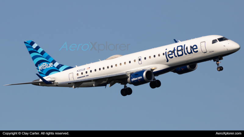 Photo of N323JB - JetBlue Airways Embraer E190 at DCA on AeroXplorer Aviation Database