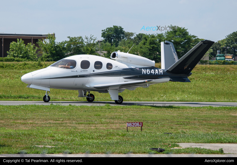 Photo of N64AR - PRIVATE Cirrus G2 VisionJet at GAI on AeroXplorer Aviation Database