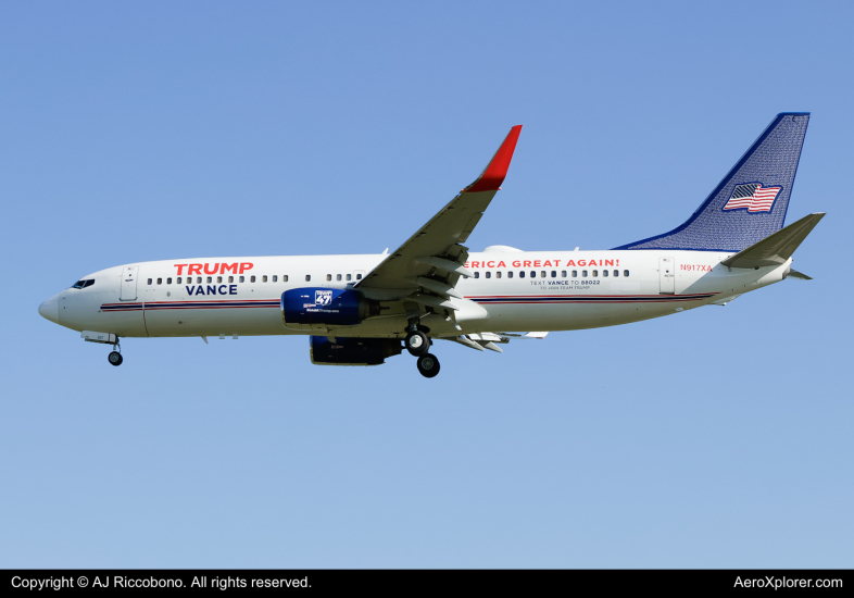 Photo of N917XA - Eastern Air Express 737-8J6 at MKE on AeroXplorer Aviation Database