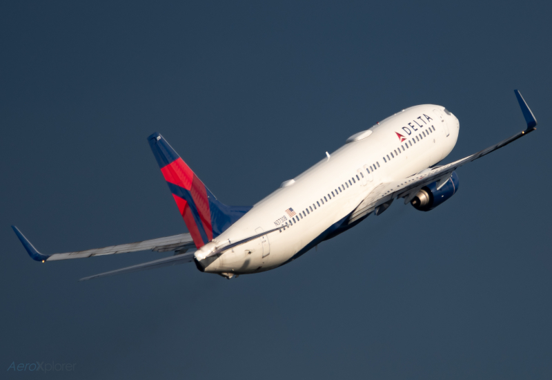 Photo of N3730B - Delta Airlines Boeing 737-800 at BOS on AeroXplorer Aviation Database