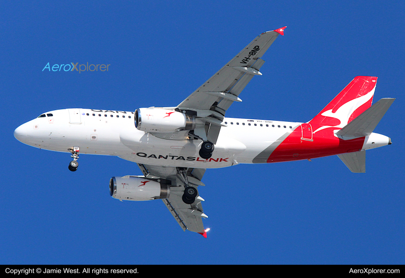 Photo of VH-8NP - QantasLink Airbus A319 at OAK on AeroXplorer Aviation Database