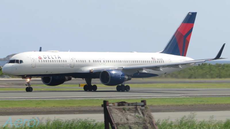 Photo of N692DL - Delta Airlines Boeing 757-200 at STT on AeroXplorer Aviation Database