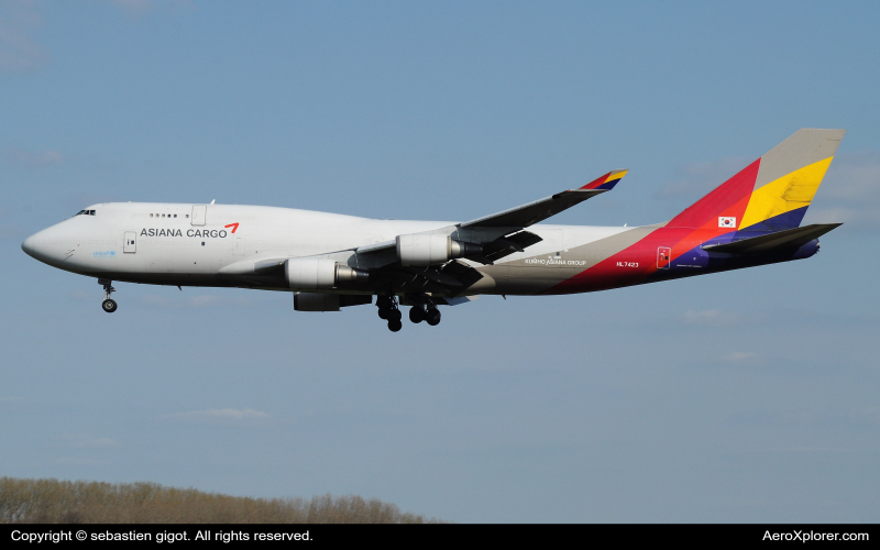 Photo of HL7423 - Asiana Airlines Cargo Boeing 747-400F at BRU on AeroXplorer Aviation Database