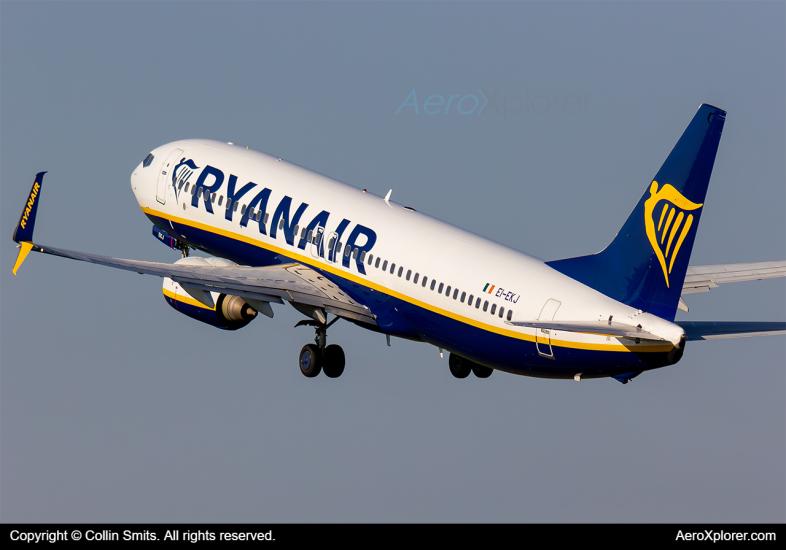 Photo of EI-EKJ - RyanAir Boeing 737-800 at AMS on AeroXplorer Aviation Database