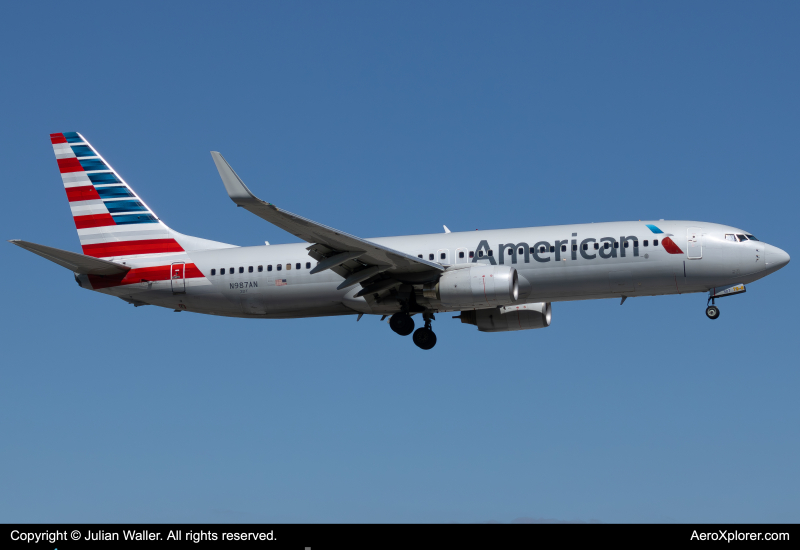 Photo of N987AN - American Airlines Boeing 737-800 at MIA on AeroXplorer Aviation Database