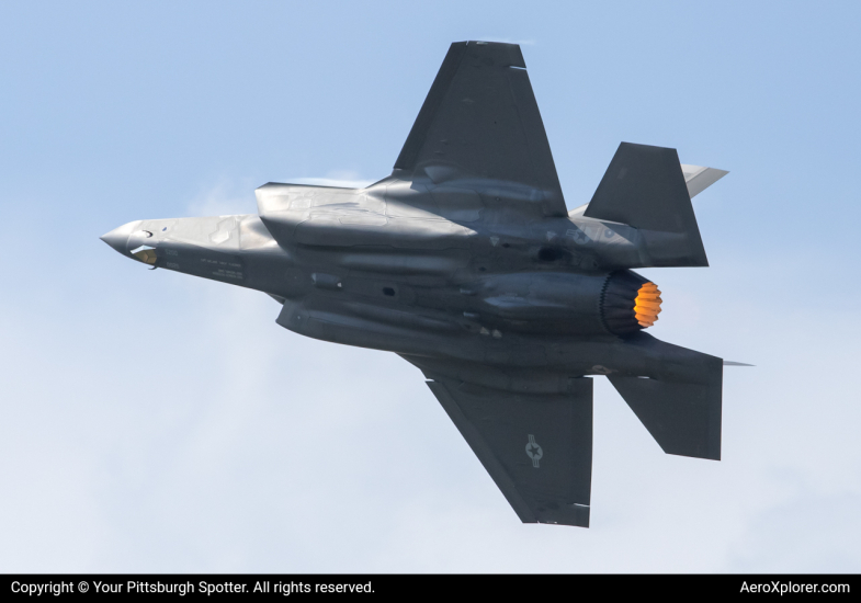 Photo of 15-5200 - USAF - United States Air Force Lockheed Martin F-35 Lightning at LBE on AeroXplorer Aviation Database